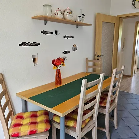 064 Lindenstra_e Apartamento *